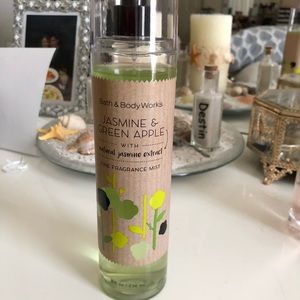 Bath and body works jasmine and green apple